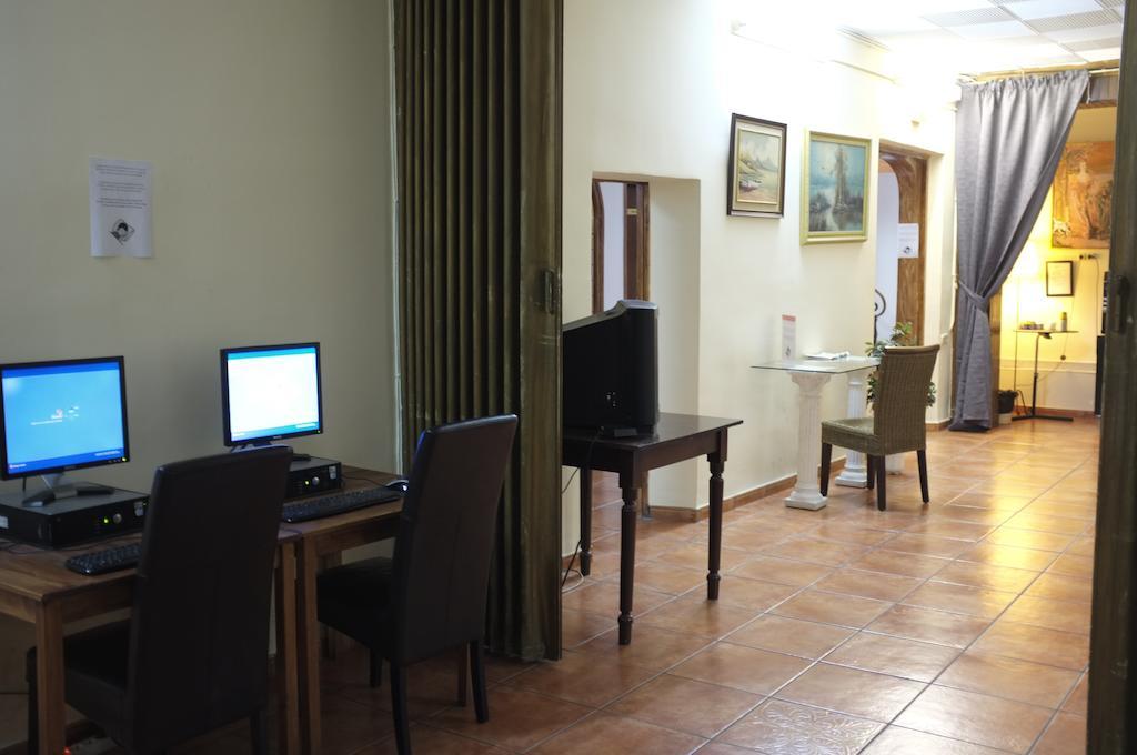 Hostal Europa — Photos 2